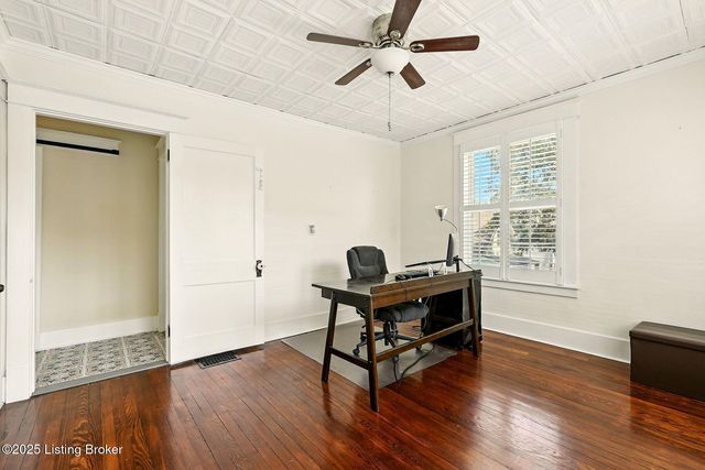 1616 Fernwood Ave, Louisville, KY 40205