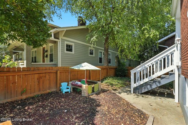 1616 Fernwood Ave, Louisville, KY 40205