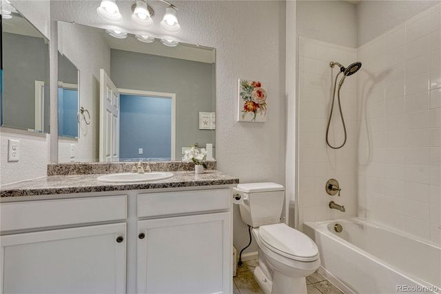 14983 E Crestridge Drive, Aurora, CO 80015