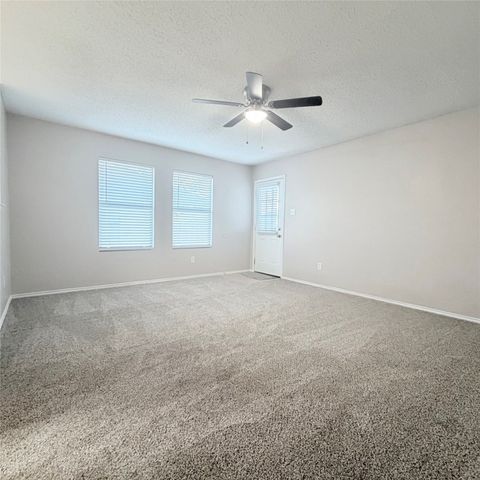 1826 Trailview Drive, Terrell, TX 75160