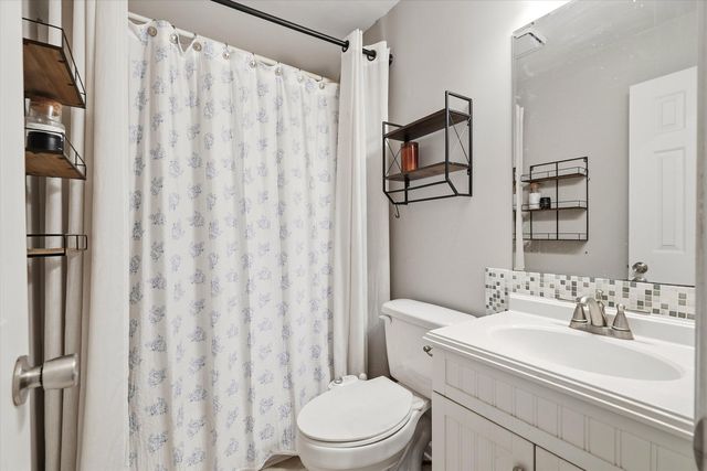 3218 Wynnefield Drive, North Charleston, SC 29420