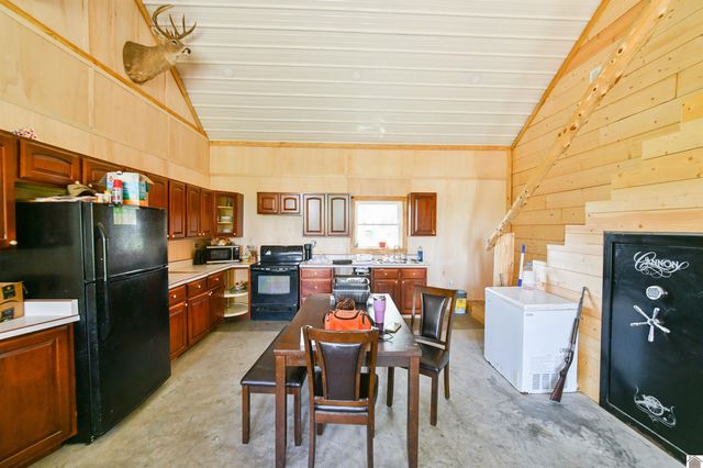 729 Chapel Hill Rd, Marion, KY 42064