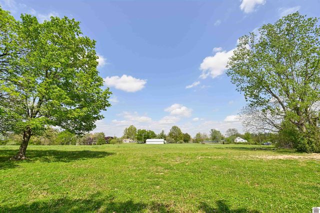 729 Chapel Hill Rd, Marion, KY 42064