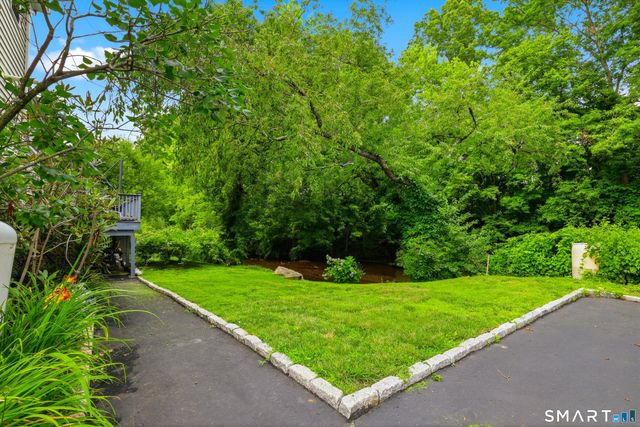 22 Morehouse Lane, Norwalk, CT 06850