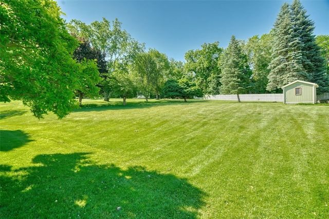 168 Red Hickory Drive, Greece, NY 14626