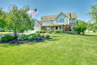 168 Red Hickory Drive, Greece, NY 14626