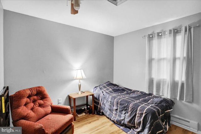 1060 OAKDALE DR, Pottstown, PA 19464