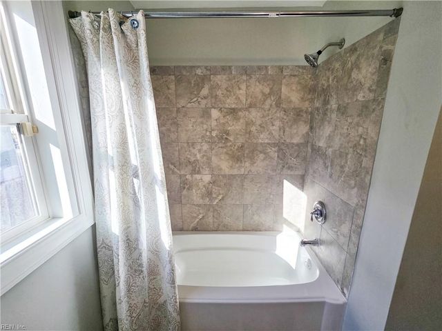 3311 Candlewood DR, Hampton, VA 23666