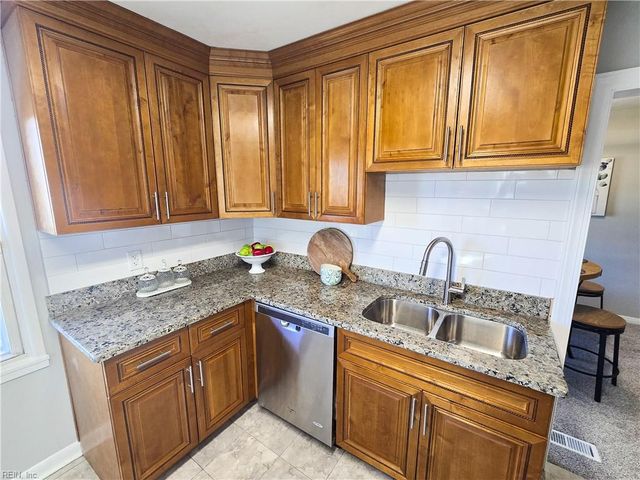 3311 Candlewood DR, Hampton, VA 23666