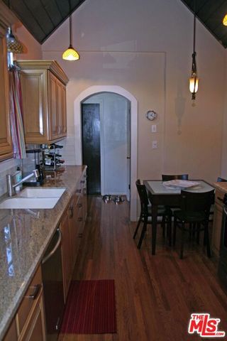 6445 W 5Th Street, Los Angeles, CA 90048