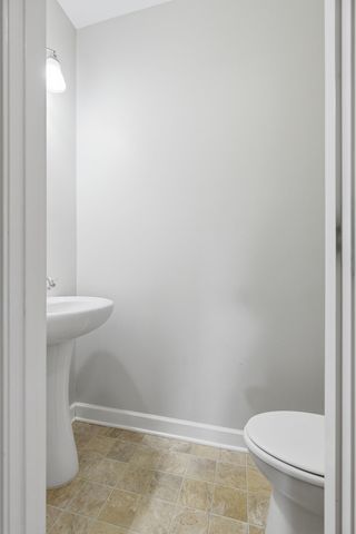 8849 Cressent Glen Ct, Antioch, TN 37013