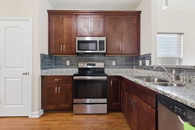 8849 Cressent Glen Ct, Antioch, TN 37013