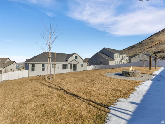 6651 W SKY BIRD CIR, Herriman, UT 84096
