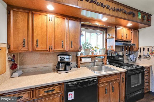 207 HIGH ST, Schuylkill Haven, PA 17972