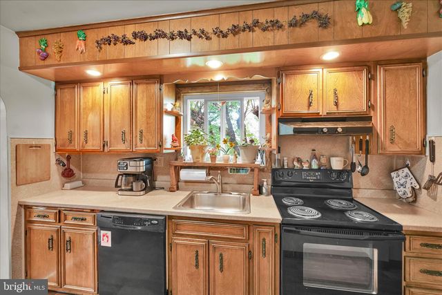 207 HIGH ST, Schuylkill Haven, PA 17972
