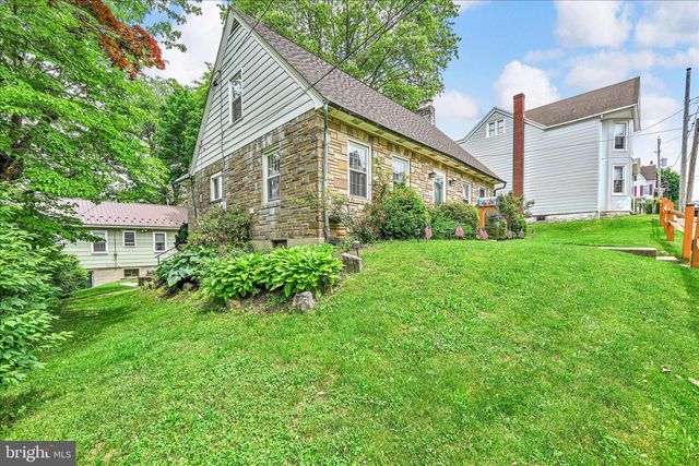 207 HIGH ST, Schuylkill Haven, PA 17972
