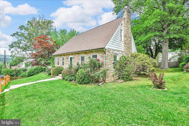 207 HIGH ST, Schuylkill Haven, PA 17972
