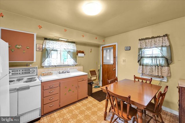 207 HIGH ST, Schuylkill Haven, PA 17972