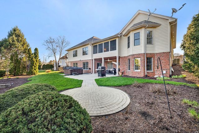 24652 Coachford Court, Shorewood, IL 60404