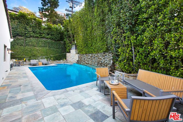1655 N Crescent Heights Boulevard, Los Angeles, CA 90069
