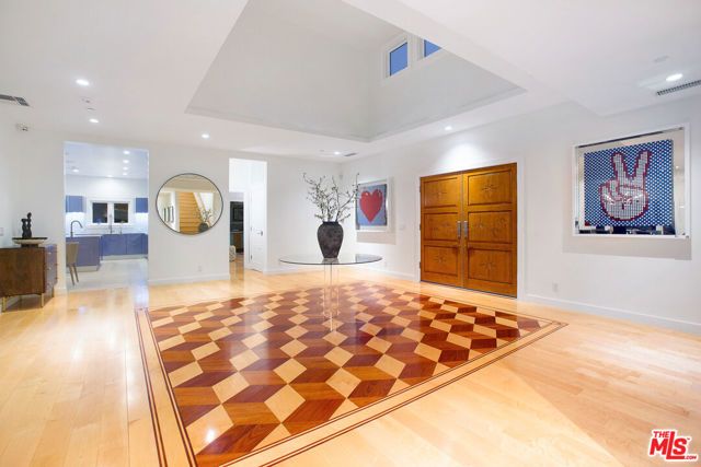 1655 N Crescent Heights Boulevard, Los Angeles, CA 90069