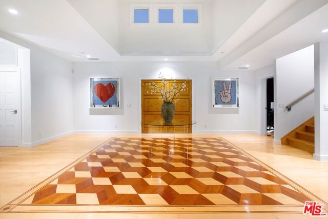 1655 N Crescent Heights Boulevard, Los Angeles, CA 90069