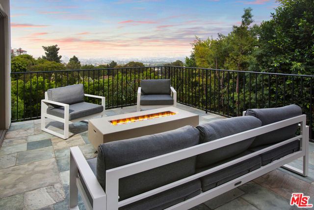 1655 N Crescent Heights Boulevard, Los Angeles, CA 90069
