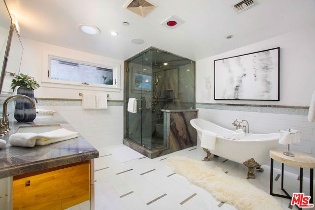 1655 N Crescent Heights Boulevard, Los Angeles, CA 90069