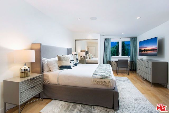 1655 N Crescent Heights Boulevard, Los Angeles, CA 90069