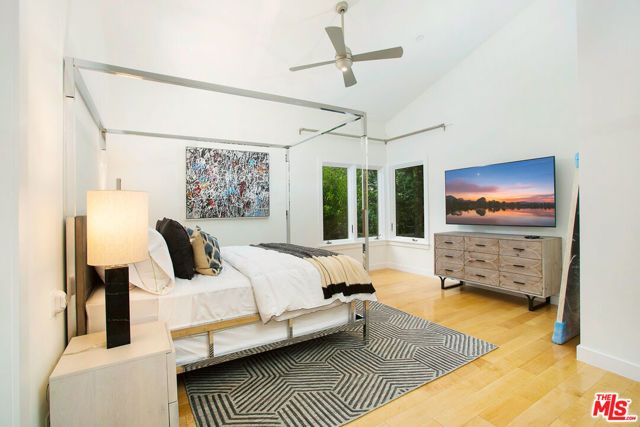 1655 N Crescent Heights Boulevard, Los Angeles, CA 90069