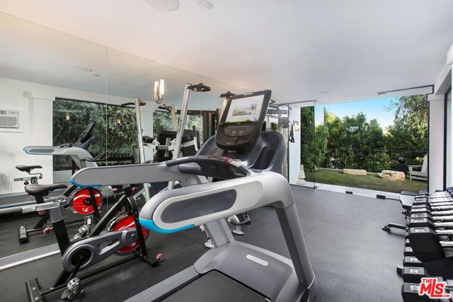1655 N Crescent Heights Boulevard, Los Angeles, CA 90069