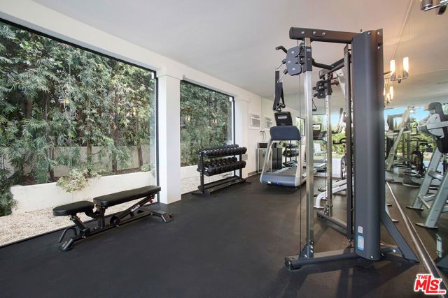 1655 N Crescent Heights Boulevard, Los Angeles, CA 90069
