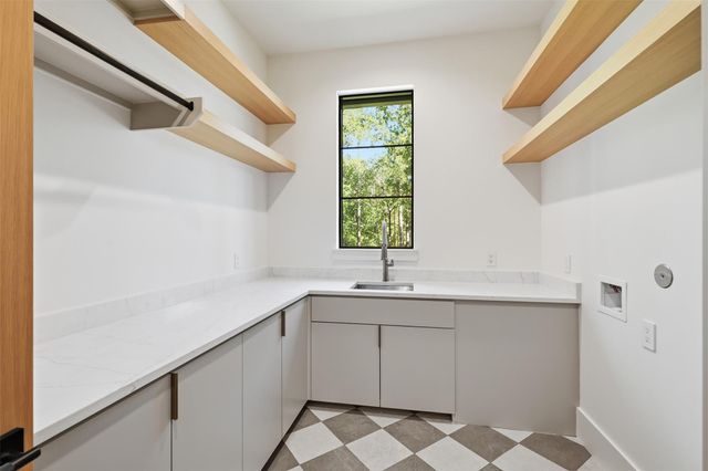 25100 Fort Davis Road, Montgomery, TX 77316