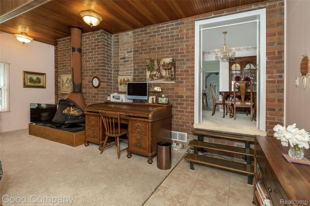2507 N Washington Avenue, Royal Oak, MI 48073