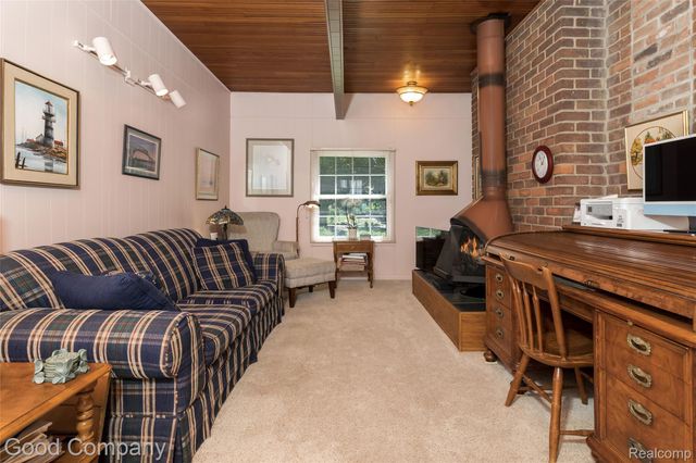 2507 N Washington Avenue, Royal Oak, MI 48073