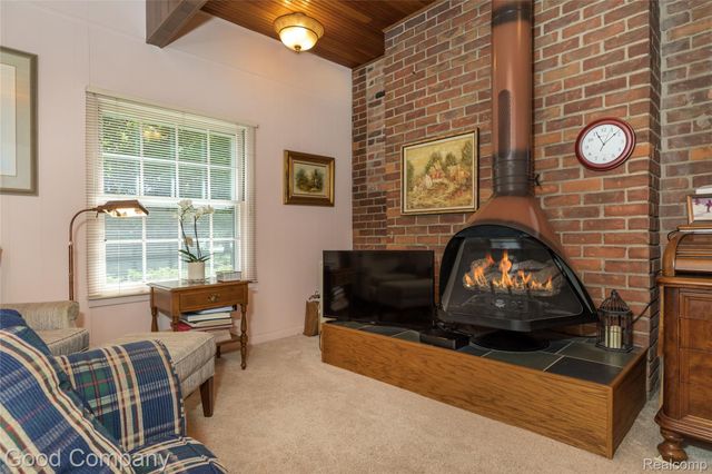 2507 N Washington Avenue, Royal Oak, MI 48073