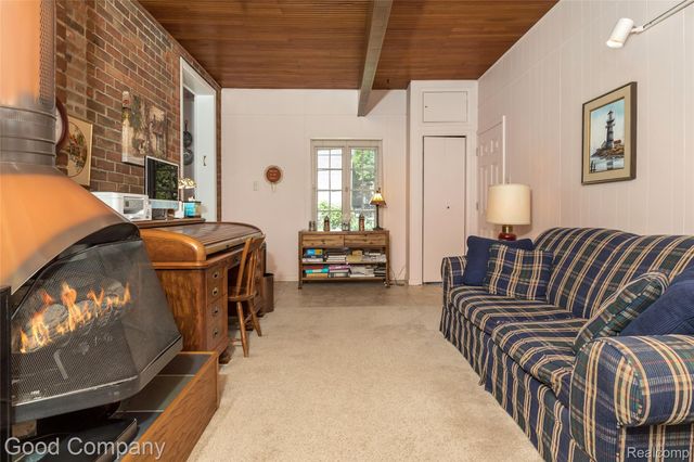 2507 N Washington Avenue, Royal Oak, MI 48073