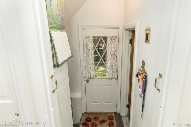 2507 N Washington Avenue, Royal Oak, MI 48073