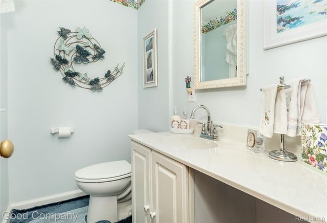 2507 N Washington Avenue, Royal Oak, MI 48073