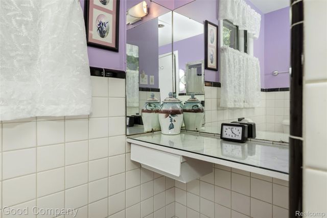 2507 N Washington Avenue, Royal Oak, MI 48073