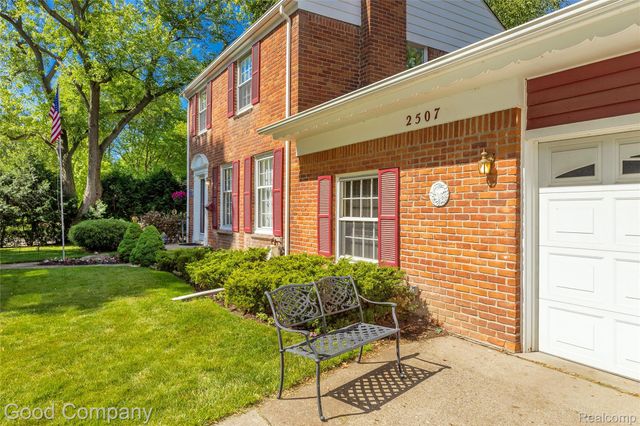 2507 N Washington Avenue, Royal Oak, MI 48073