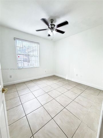 2650 E Aragon Blvd 2, Sunrise, FL 33313