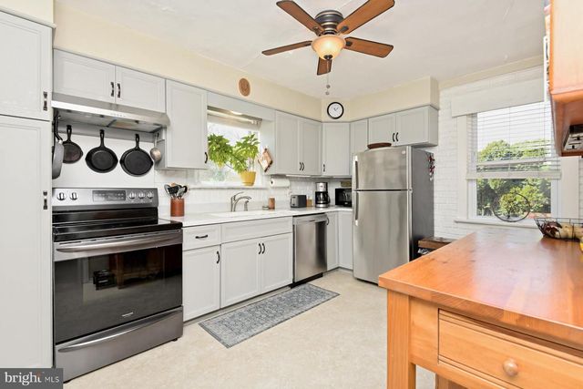 55 EWINGVILLE RD, Ewing, NJ 08638