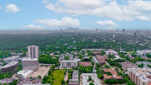 4521 San Felipe 2501, Houston, TX 77027