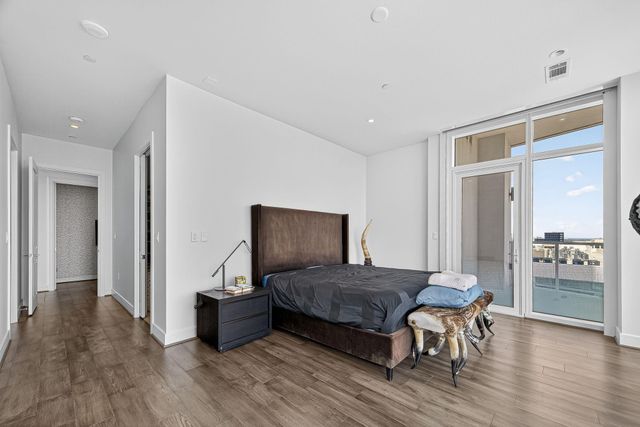 4521 San Felipe 2501, Houston, TX 77027