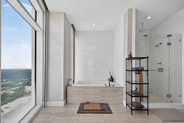 4521 San Felipe 2501, Houston, TX 77027