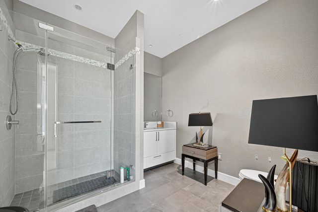 4521 San Felipe 2501, Houston, TX 77027