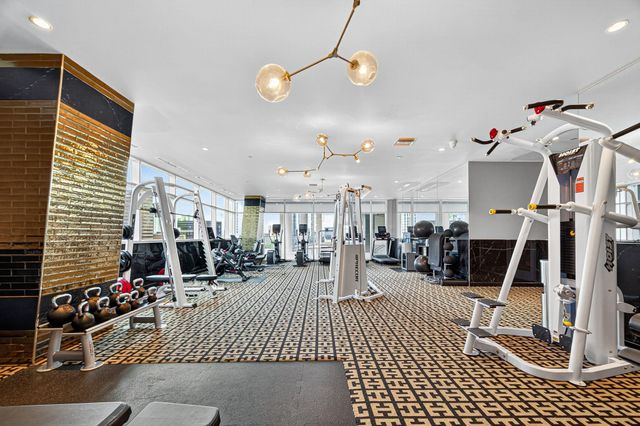 4521 San Felipe 2501, Houston, TX 77027