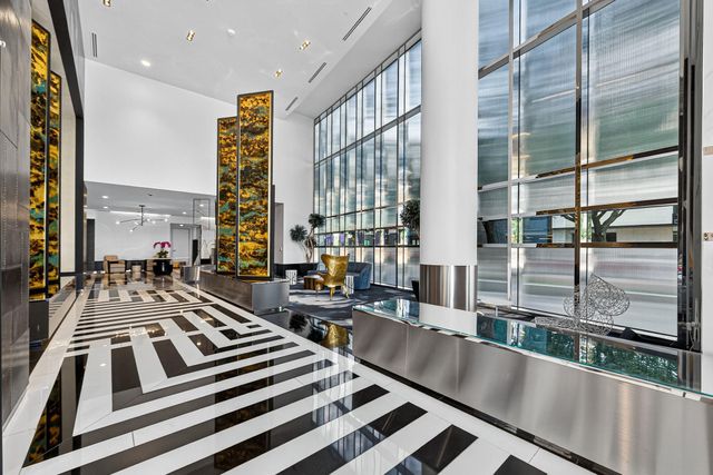 4521 San Felipe 2501, Houston, TX 77027