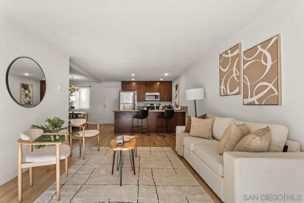 8332 Regents Rd 1L, San Diego, CA 92122 — photo 2